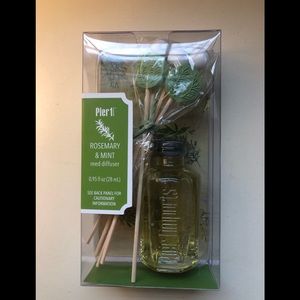 BRAND NEW pier 1 reed diffuser